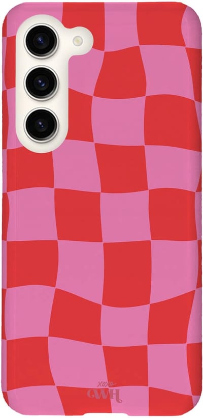 xoxo Wildhearts Drunk In Love - Single Layer hoesje geschikt voor Samsung Galaxy S24 - Siliconen hoesje met print - Backcover hardcase - Hard cover - Golvend blokjes patroon - Golven print - Roze / Rood