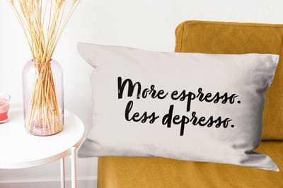 Sierkussens - Kussentjes Woonkamer - 60x40 cm - More espresso. Less depresso - Quotes - Spreuken - Koffie - Espresso