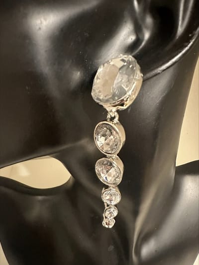 Dangle oorstekers | Make up | Parfum | Moederdag | Verjaardagscadeau| Cadeautje| Valentijnsdag| Kado | sieraden | vaderdag | oorbellen | oorsieraden