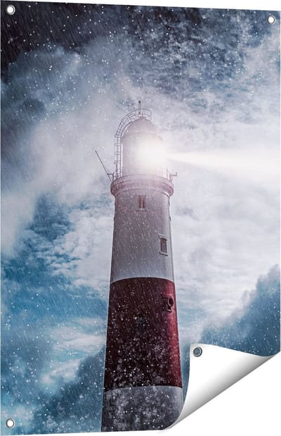 Gards Tuinposter Vuurtoren tijdens de Regen Storm - 60x80 cm - Tuindoek - Tuindecoratie - Wanddecoratie buiten - Tuinschilderij