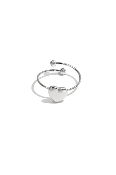 Simple little heart ring - zilveren kleur