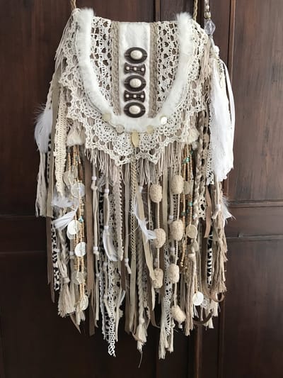 Unieke handgemaakt boho crossbody tas van Atelier d'Emilie