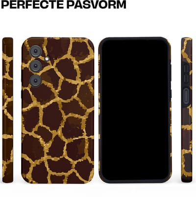 Casetastic hoesje geschikt voor Samsung Galaxy A35 - Dubbellaagse bescherming - Afrikaanse Giraffenprint - Fashion Case - Zwart Bruin Goud Olijfgroen