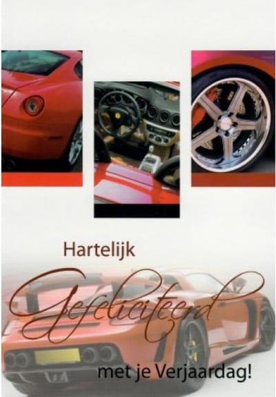 Gefeliciteerd met je verjaardag! Een mooie kaart met een stoere auto in een rode kleur! Een geschikte kaart om zo te geven of om bij een cadeau te voegen. Een dubbele wenskaart inclusief envelop en in folie verpakt.