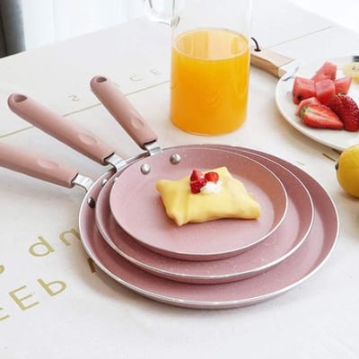 Metalen Koekenpan - Omelet Pan - Ontbijt Maken - Praktische Keuken Gadget - 18.5 cm - Roze