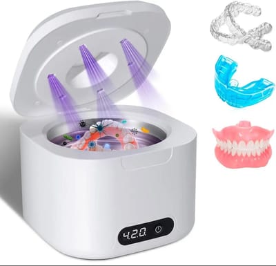 Deze ultrasone reiniger met een inhoud van 340 ml is Geschikt voor zien van een UV-functie en vier standen, geschikt voor spalken, kunstgebitten, beugels, orthodontische apparaten, sieraden en meer.