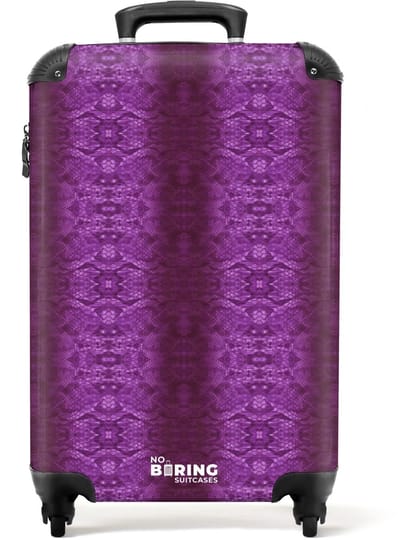 NoBoringSuitcases.com - Koffer - Dieppaars slangenhuid met symmetrische schubstructuur - Past binnen 55x40x20 cm en 55x35x25 cm - Trolley handbagage - Valiezen met wieltjes volwassenen - Reiskoffer op wielen - Rolkoffer lichtgewicht