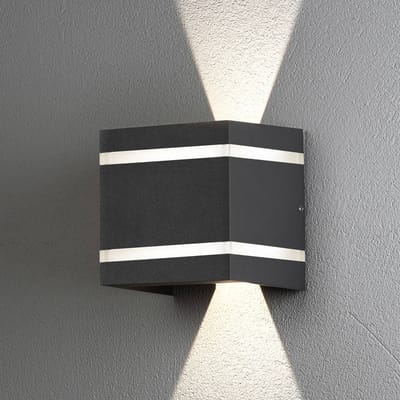 Konstsmide Buitenwandlamp Cremona effectstroken, hoogte 14cm