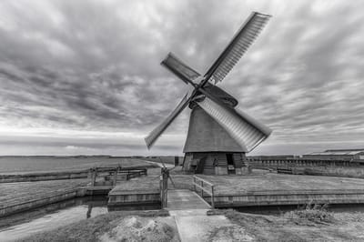 Foto op Canvas, Molen  Zwart Wit (120x80cm)