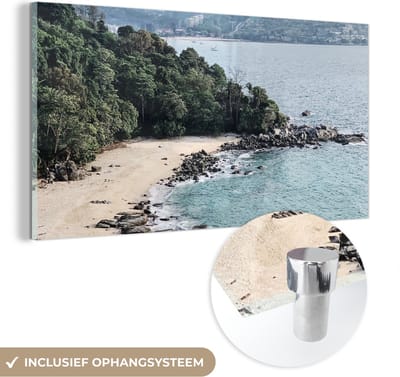 MuchoWow® Glasschilderij 120x60 cm - Schilderij acrylglas - Strand - Zomer - Bomen - Zee - Foto op glas - Schilderijen