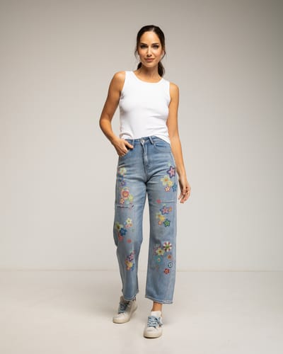 High-waist recht model jeans met geschilderde bloemen en patronen op de voor- en achterkant