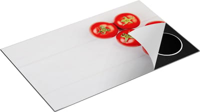 Chefcare Inductie Beschermer Tomaten op Witte Houten Planken - 85x52 cm - Afdekplaat Inductie - Kookplaat Beschermer - Inductie Mat