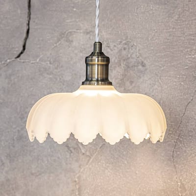 Markslöjd Kurage hanglamp, antiek messing, mat glas, Ø 25,5 cm