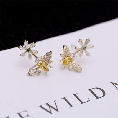 Caoshi Esthetische Bloemenbij Vorm Oorbellen Dames Trendy Sieraden Dagelijks Draagbaar Delicaat Ontwerp Cadeau Voor Vrouwen Chique Accessoires gray