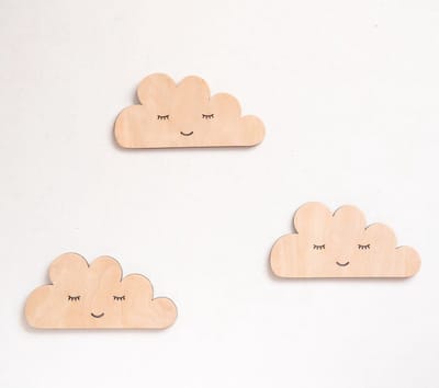Houten muurdecoratie wolk met glimlach – natuurlijke houtdecoratie voor kinderkamer, kinderkamerkunst, wolken/ kinderkamer decoratie/ babykamer