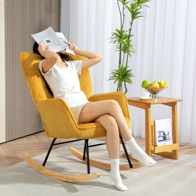 Schommelstoel - Relaxfauteuil Met Armleuningen En Houten Kufen - Voor Woonkamer En Slaapkamer - Stoffen Bekleding - Geel