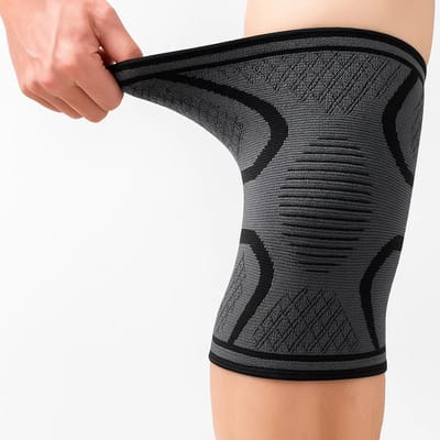 Sport Knie Sleeve XL – Elastische Knieband – Stabiliteit & Flexibele Pasvorm – Voor Hardlopen, Fitness & Training – Zwart (1 Stuk)