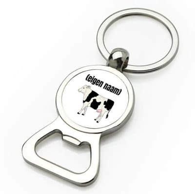 Akyol - koe met eigen naam flesopener - Koe - boeren - iemand die houdt van koeien - verjaardag - cadeau - kado - 9 bij 3 cm