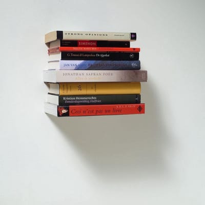 Boekenplank - Zwevend - Selfshelf - Ceci n'est pas un livre - Vrouw - Roze - L 22 x  B 15 x H 3 cm