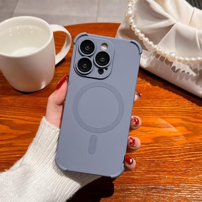 Schokbestendige Zachte Siliconen Hoesje Voor iPhone 15 13 12 14 Pro Max Plus Voor Magsafe Draadloos Opladen Matte Lensbescherming Achterkant For iphone 14 Plus gray