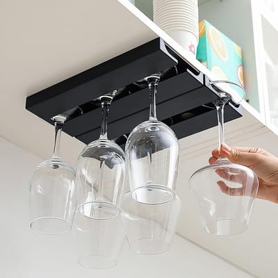 Hanging Glass Holders voor Onder de Kast, 2 Stuks, Ideaal voor Wijnflessen en Glazen, Zwart, Ruimtebesparend en Stijlvol Design