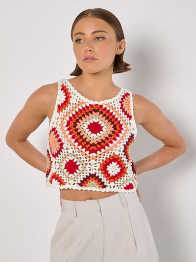 Korte vesttop met ruitjesmotief