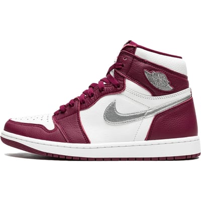 Nike Air Jordan 1 Retro High OG Bordeaux - Sneakers - Unisex - 611