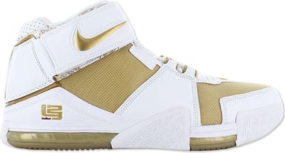 Nike LeBron Zoom 2 II - Maccabi - Heren Basketball Schoenen Wit-Gold DJ4892-100 , Maat: EU 44 US 10
