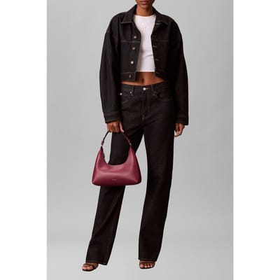 Calvin Klein Foil Logo Conv Shoulder Bag Alluring Pink Size: OS | Handbags Outlet | Dames | Roze