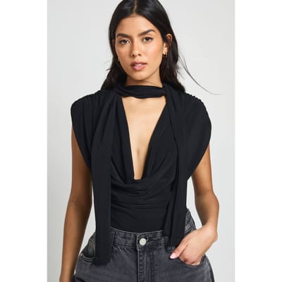 boohoo Dames Dubbele Laag Slinky Sjaal Detail Geplooid Schouder Bodysuit | Black | Maat: 8