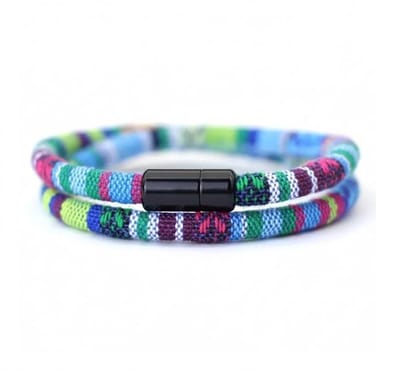 Tweelaagse blauw-groene textiel armband voor heren en dames – kleurrijk patroon met zwarte sluiting