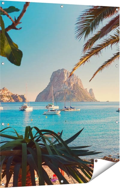 Gards Tuinposter Ibiza Cala d'Hort Strand - 90x120 cm - Tuindoek - Tuindecoratie - Wanddecoratie buiten - Tuinschilderij