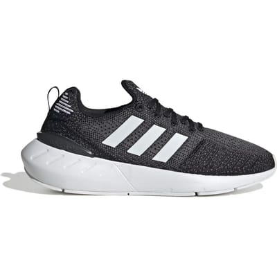 Schoenen dames adidas Swift Run 22