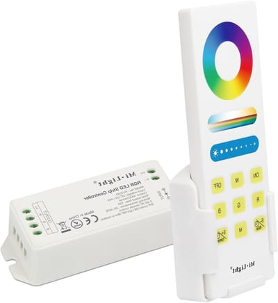 LED Besturingssysteem - RGB Controller - Sfeerverlichting Maken - Smartphone Bediening Mogelijk - 15 Ampère - Zwart