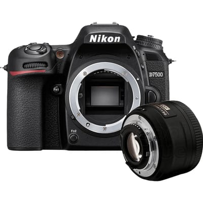 Nikon D7500 + Nikon AF-S 35mm f/1.8G DX