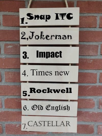 Houten tekstladder met je eigen tekst - Hangbord - Persoonlijk - Huisnummer - Naambord - Gepersonaliseerd - Eigen naam - 3 bordjes