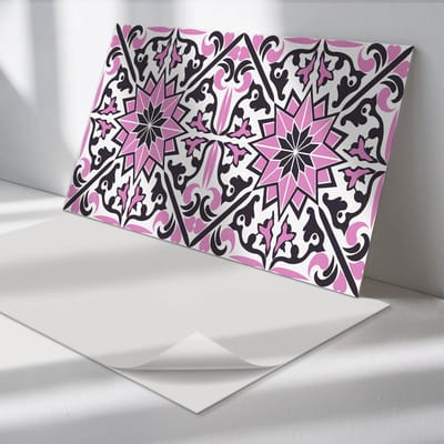 Wallfluent Vinyl Wandpaneel - Bloemenpatroon met ornamenten Vinyl Wandbekleding - 100 cm x 50 cm - Roze PVC wandpaneel - 1 stuk - Rechthoekig Wandbekleding Vinyl - Patroon Wandpaneel - Zelfklevend Muurpaneel - Wandpaneel Keuken en Badkamer