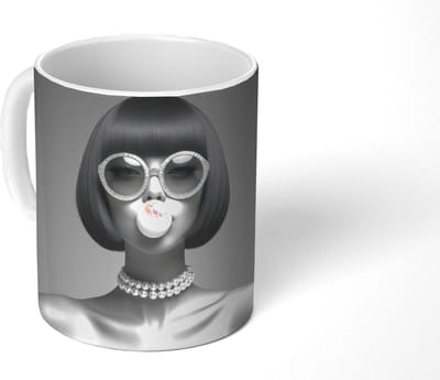 Mok - Koffiemok - Vrouw - Zwart Wit - Ketting - Zonnebril - Mokken - 350 ML - Beker - Koffiemokken - Theemok