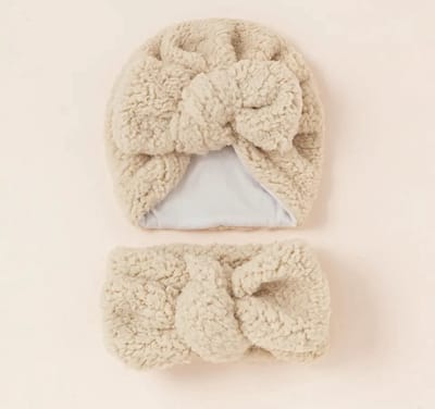 baby muts en sjaal - teddy - meisje - muts - sjaal - set - beige - kraamcadeau