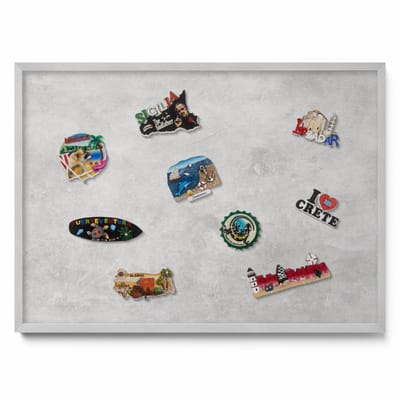 Tulup Magneetbord met Zilveren Frame - Grijs Magneetbord Met Decoratieve Patronen - 70 cm x 50 cm - Betonnen muurtextuur - Magneetbord voor Foto's en Notities - Magneetbord voor Reissouvenirs - Magnetisch Bord Foto Bevestiging