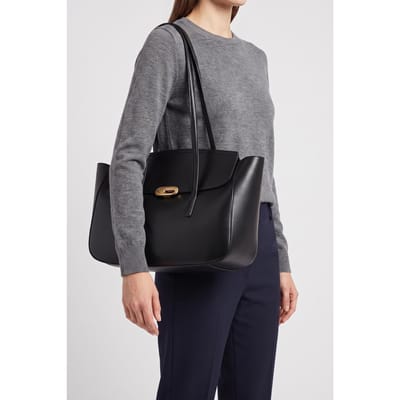 Calvin Klein Hardware Flap Tote Bag Black/tumbled Deep Gold Taglia: OS | Borse a mano Outlet | Donna | Giallo