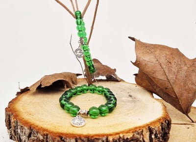 Handgemaakte natuursteen Geluksarmband met hanger "Astrologische Symbolen " Groene kwartz " -8 mm diameter van de korrel- Diameter armband 20 cm - Kies je favoriete Astrologische Symbolen - Een mooi cadeau voor familie en vrienden