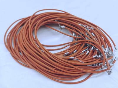 1+1 gratis - Echt leer - ketting - Cognac - Cowboy kleur - RVS sluiting. Stoer voor alle soort hangers. L 45 cm x D 3mm
