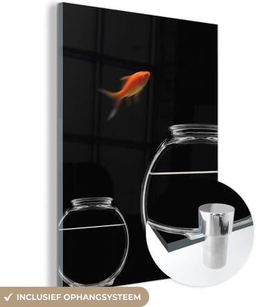 MuchoWow® Glasschilderij 120x160 cm - Schilderij acrylglas - Goudvis - Vissenkom - Zwart - Foto op glas - Schilderijen