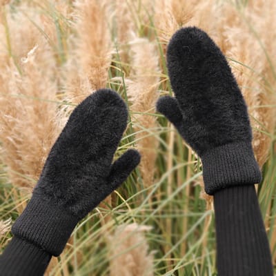Zwarte fluffy dameswanten - faux fur wanten voor dames - zwarte handschoenen met gebreid boord - herfst en winter - STUDIO Ivana