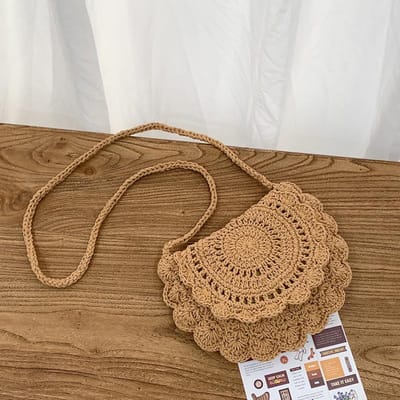 Sac Tricoté pour Femmes Sac Bandoulière Petit Tricoté d'Été pour Femmes Sac Selle Décontracté Polyvalent pour Vacances au Bord de la Mer Sac d'Épaule Tressé en Paille brown