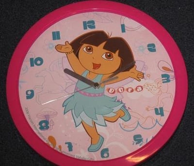Dora - Klok - Plastic - Roze