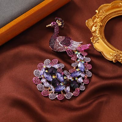 Vintage Luxe Volledig Kristal Pauw Prachtige Broche Spelden Voor Vrouwen Mannen High-end Overdreven Strass Feest Banket Speld black