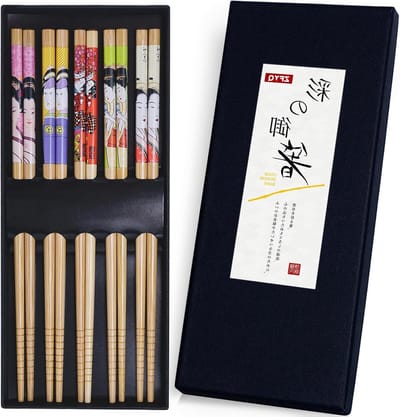 Set van 5 Paar Japanse Stijl Bamboe Eetstokjes in Handgemaakte Zwarte Doos, Ideaal voor Thuis en Restaurants, Duurzaam en Milieuvriendelijk