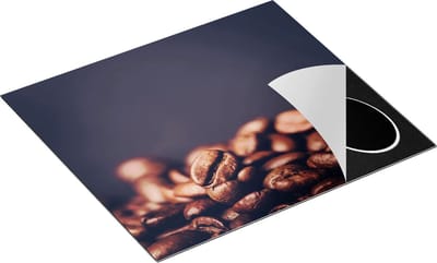 Chefcare Inductie Beschermer Koffie Bonen op een Zwart Achtergrond - 60x50 cm - Afdekplaat Inductie - Kookplaat Beschermer - Inductie Mat